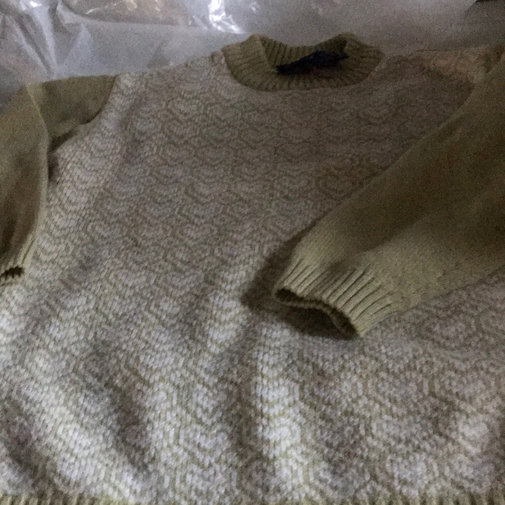 Girls sweater